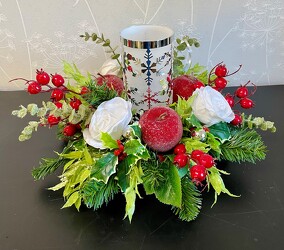 Christmas Round Centerpiece from Clermont Florist & Wine Shop, flower shop in Clermont